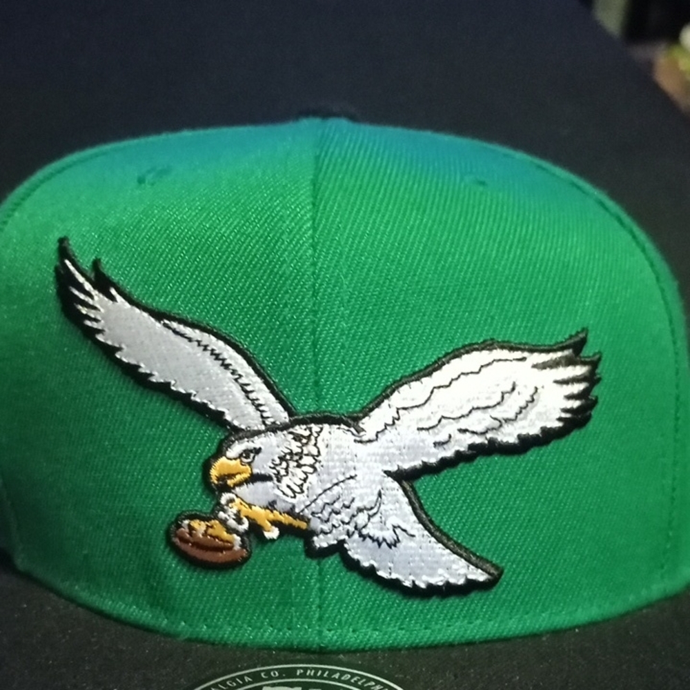 NWT, Philadelphia Eagles Fitted, Flat Bill, 2Tone, Baseball Hat, Men's, 7 5/8,